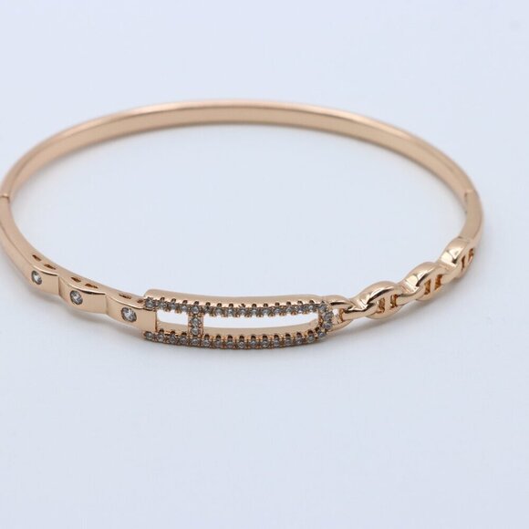 Elegant Rose Gold Bangle with Crystal-Studded Elongated Frame, XPBL0452 - Picture 2 of 12